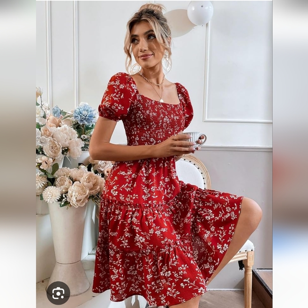 NWOT women boutique red floral dress